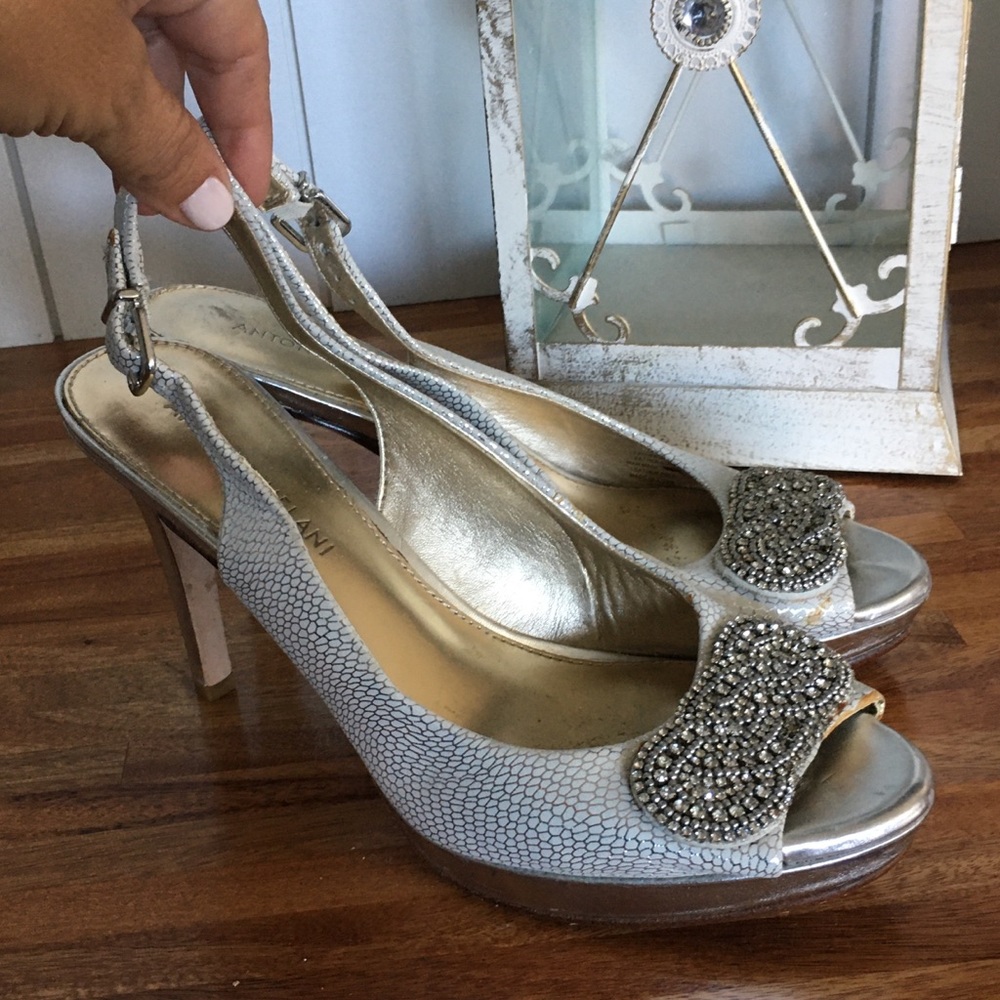 Antonio Melani Sling Back Heels